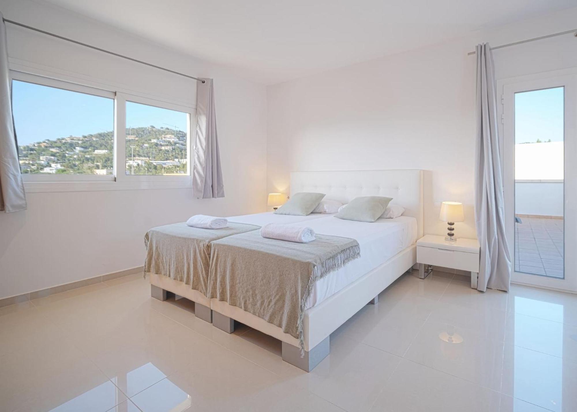 Villa Romeo 2Km From Ibiza Town And 1Km From Talamanca Beach Santa Eulalia del Río Exterior foto