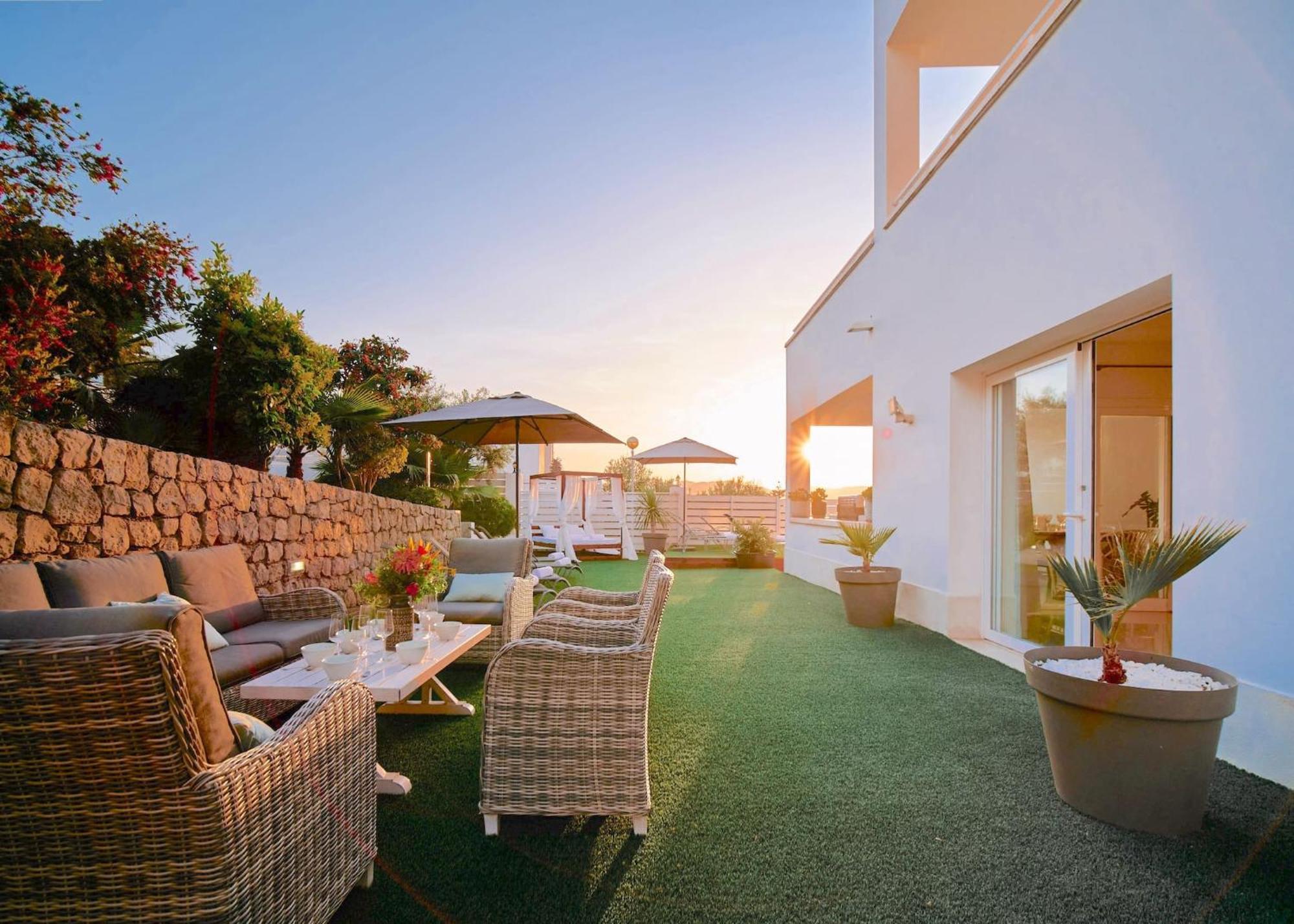 Villa Romeo 2Km From Ibiza Town And 1Km From Talamanca Beach Santa Eulalia del Río Exterior foto